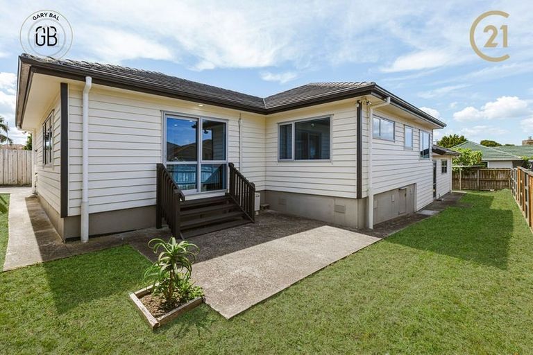 Photo of property in 61a Halver Road, Hillpark, Auckland, 2102