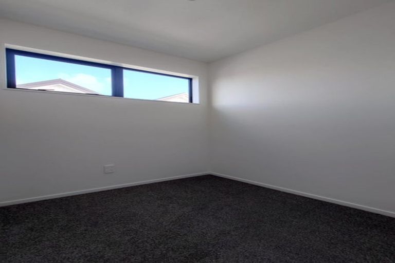 Photo of property in 5/113 Te Atatu Road, Te Atatu South, Auckland, 0610