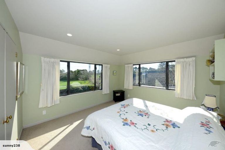Photo of property in 5 Arundel Gate, Avonhead, Christchurch, 8042