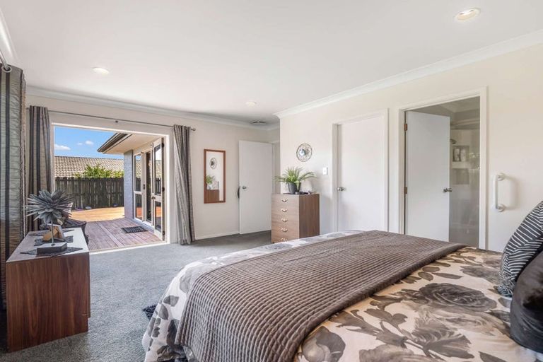 Photo of property in 22 Waitoa Street, Waiuku, 2123