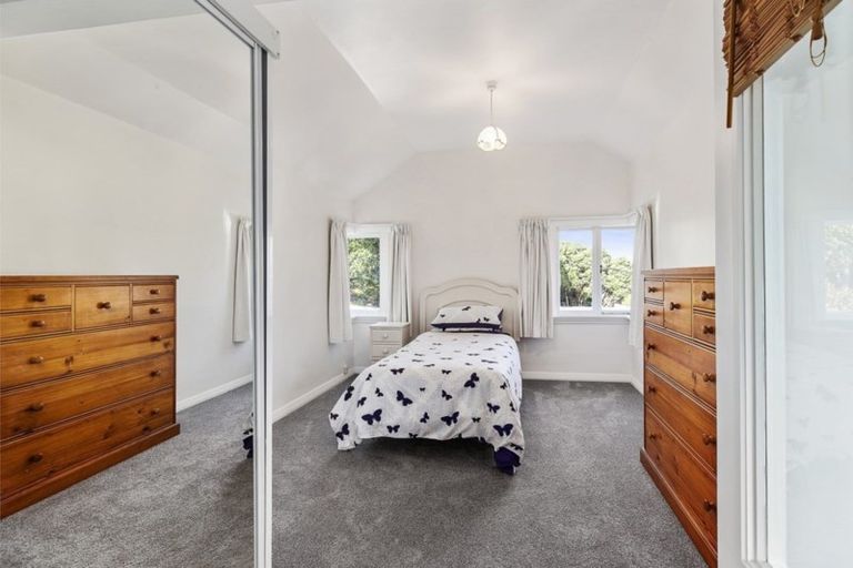 Photo of property in 31 Melbourne Road, Island Bay, Wellington, 6023