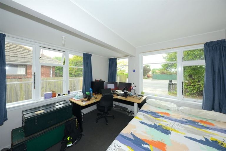 Photo of property in 34 Curletts Road, Sockburn, Christchurch, 8042