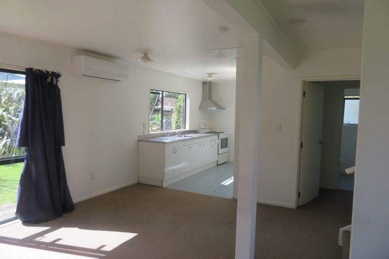 Photo of property in 26 Barneys Farm Road, Clendon Park, Auckland, 2103