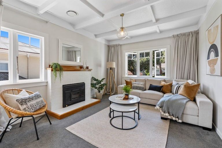 Photo of property in 41 Hillsborough Road, Hillsborough, Auckland, 1042