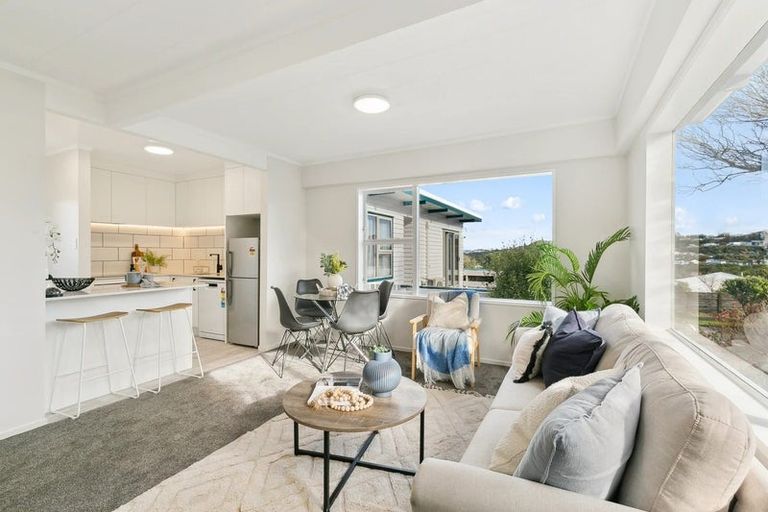 Photo of property in 49 Cypress Drive, Maungaraki, Lower Hutt, 5010