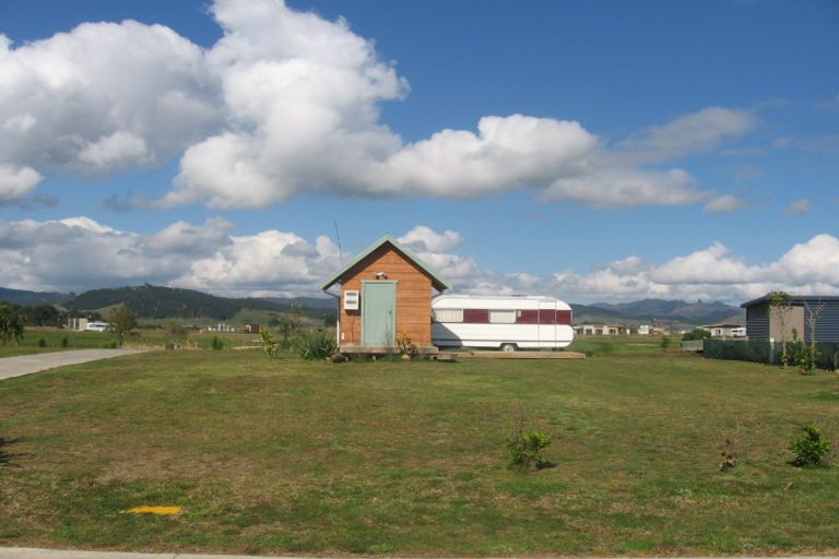 Photo of property in 112 The Fairway, Matarangi, Whitianga, 3592