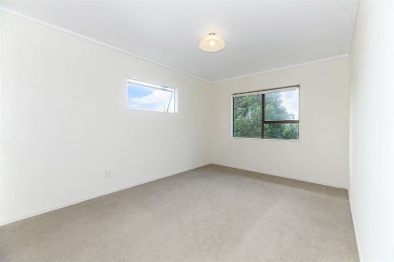 Photo of property in 2/38 Leo Street, Glen Eden, Auckland, 0602