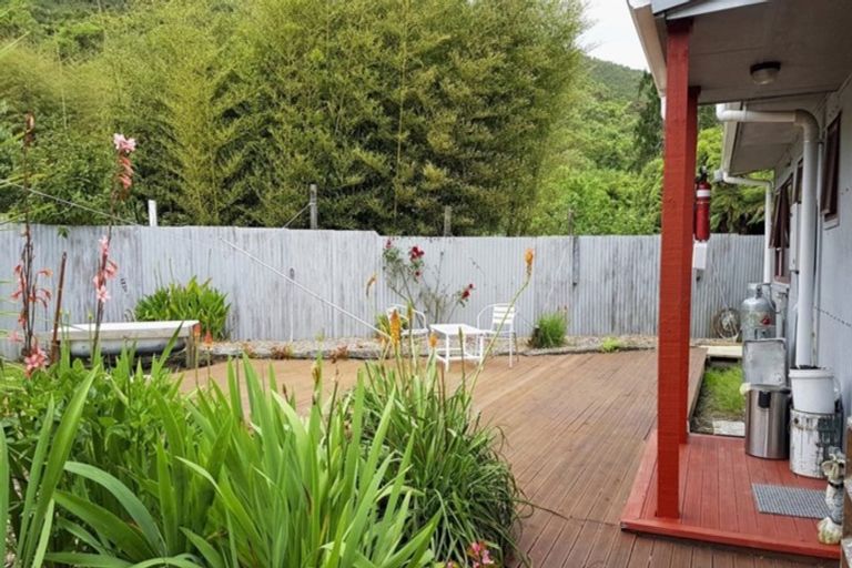 Photo of property in 13 Ives Street, Hector, 7822