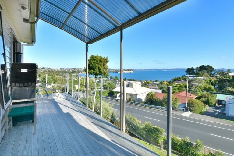 Photo of property in 92a Tiri Road, Manly, Whangaparaoa, 0930