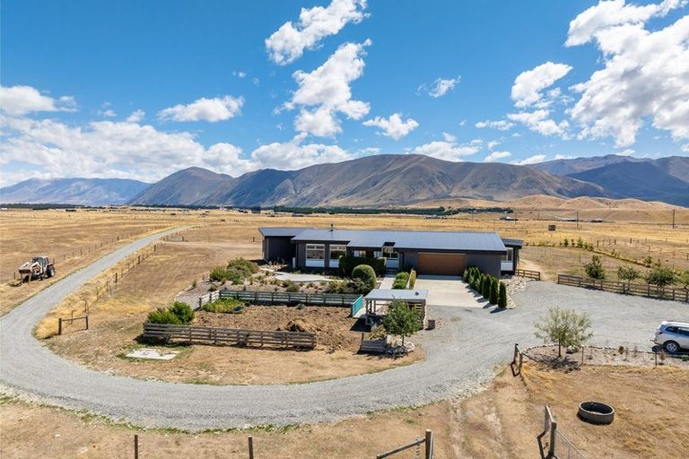 Photo of property in 19 Pyramid Terrace, Twizel, 7999