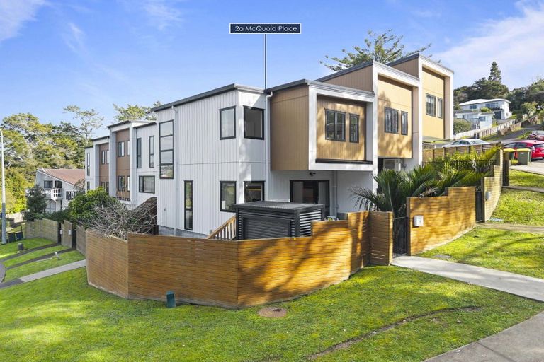 Photo of property in 2a Mcquoid Place, Glenfield, Auckland, 0629