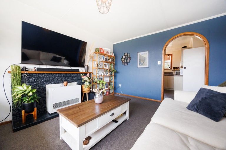 Photo of property in 30 Sutherland Crescent, Westbrook, Palmerston North, 4412