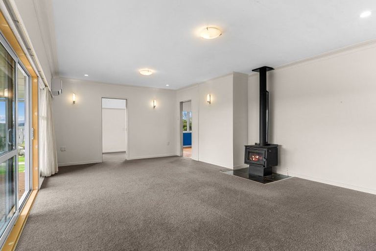 Photo of property in 20 Lupis Way, Kaiwaka, 0573