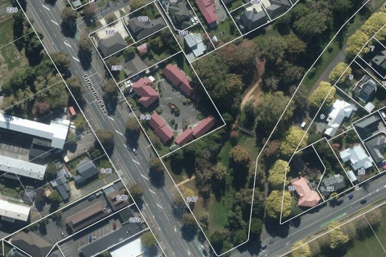 Photo of property in 243 Fitzherbert Avenue, West End, Palmerston North, 4410