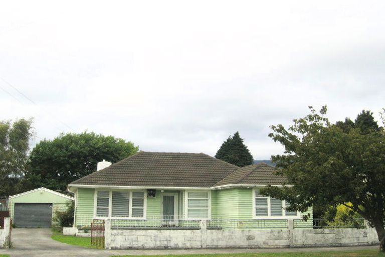 Photo of property in 26 Henry Street, Ebdentown, Upper Hutt, 5018