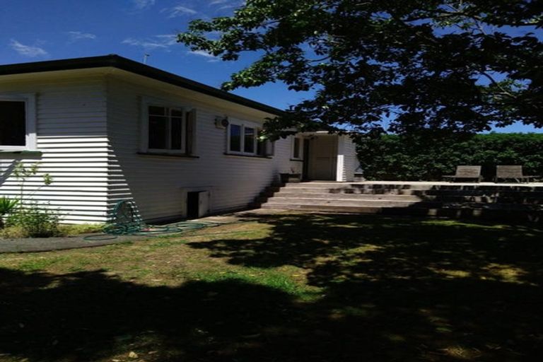 Photo of property in 17 Boyd Avenue, Mangere Bridge, Auckland, 2022