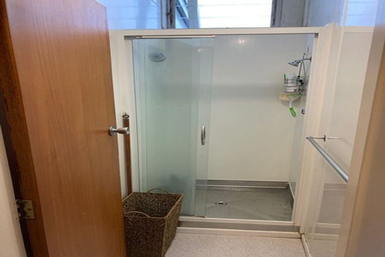 Photo of property in 8 Evelyn Place, Welbourn, New Plymouth, 4310