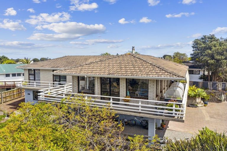 Photo of property in 4a Malfroy Lane, Raumati Beach, Paraparaumu, 5032