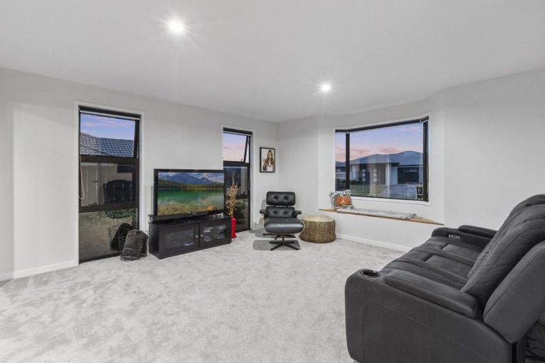 Photo of property in 76 Puhirake Crescent, Pyes Pa, Tauranga, 3112