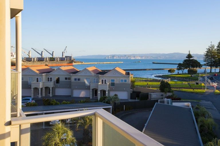 Photo of property in Bay View, 14/90 Customhouse Street, Gisborne, 4010