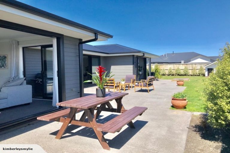 Photo of property in 20 Ballinger Place, Kaiapoi, 7630