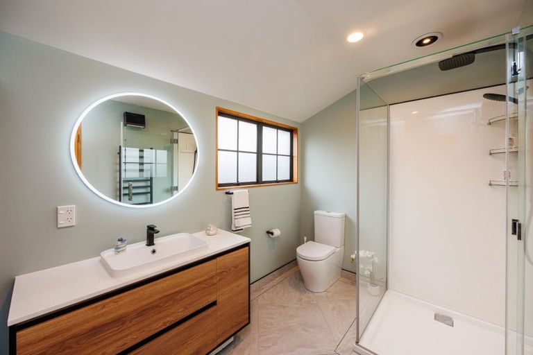 Photo of property in 12a Montgomery Terrace, Hokowhitu, Palmerston North, 4410