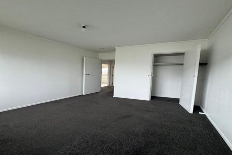 Photo of property in 71 Sandspit Road, Shelly Park, Auckland, 2014