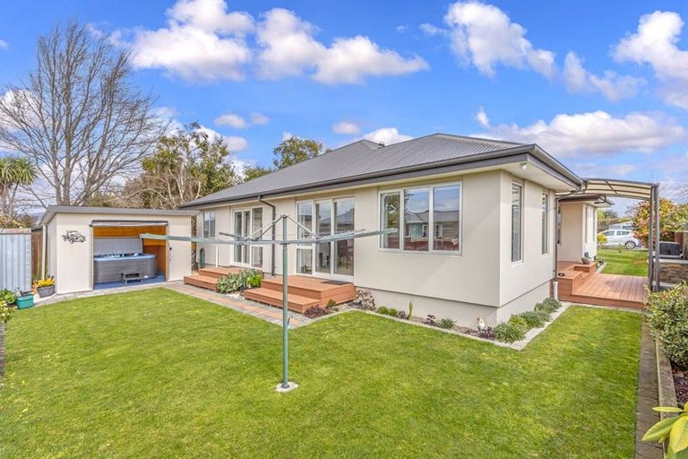 Photo of property in 92 Halberg Street, Dallington, Christchurch, 8061