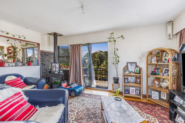 Photo of property in 28 Helena Street, Massey, Auckland, 0614