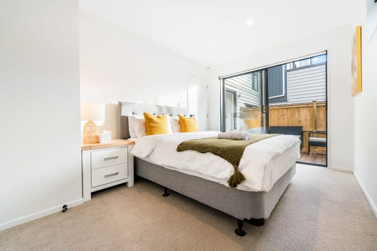 Photo of property in 7c Catalina Crescent, Forrest Hill, Auckland, 0620