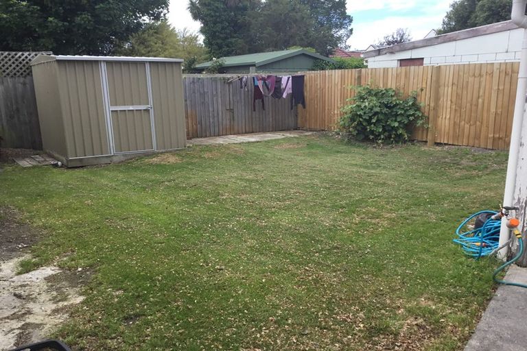 Photo of property in 118 Holly Road, St Albans, Christchurch, 8014
