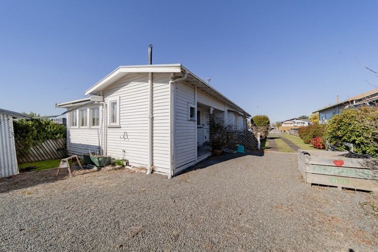 Photo of property in 12 Holyrood Terrace, Waipukurau, 4200