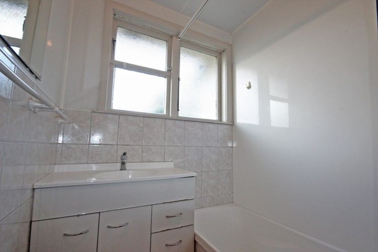 Photo of property in 15 Manawatu Street, Hokowhitu, Palmerston North, 4410