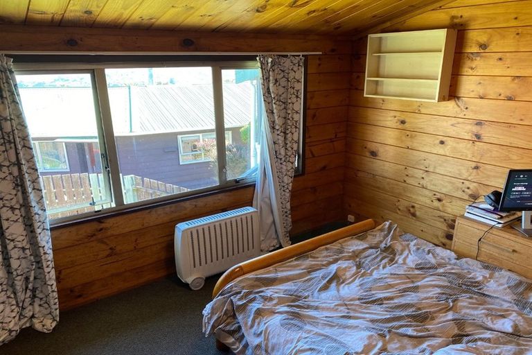 Photo of property in 101 Conclusion Street, Ascot Park, Porirua, 5024