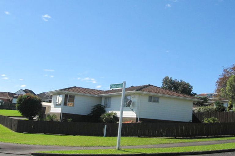 Photo of property in 69 Lewisham Street, Highland Park, Auckland, 2010