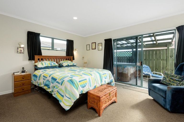 Photo of property in 10 Grevillea Place, Mount Maunganui, 3116