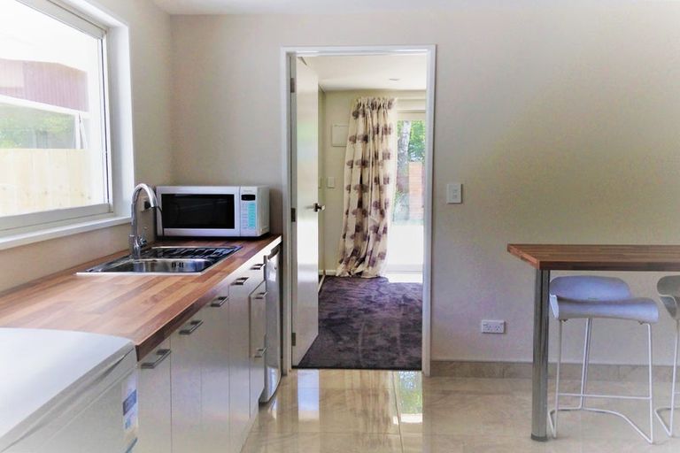 Photo of property in 226 Memorial Avenue, Burnside, Christchurch, 8053