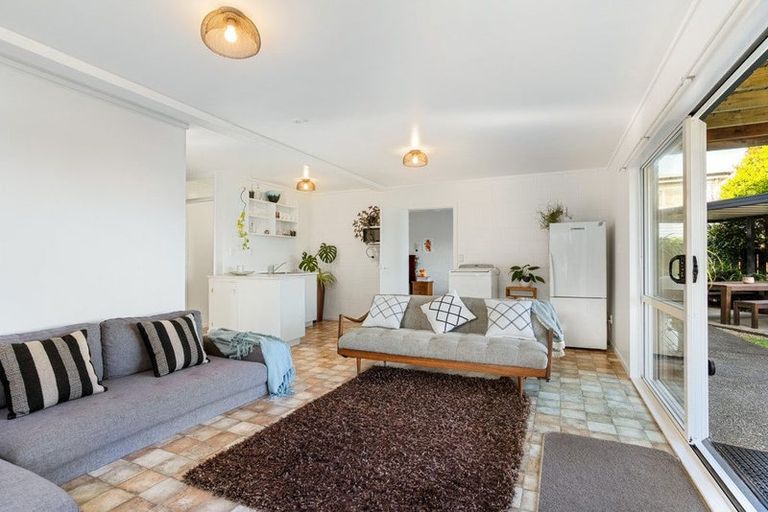 Photo of property in 127 Bruce Wallace Place, Whangamata, 3620