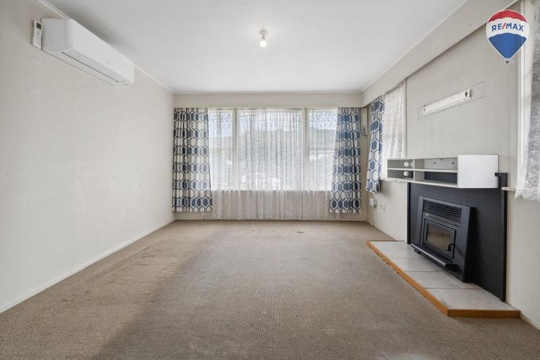 Photo of property in 4 Benge Crescent, Clouston Park, Upper Hutt, 5018