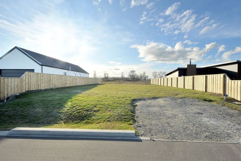 Photo of property in 47 Te Hurunui Drive, Pegasus, 7612