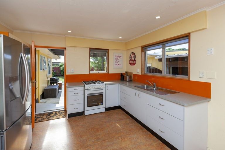 Photo of property in 65 Donovan Road, Paraparaumu Beach, Paraparaumu, 5032