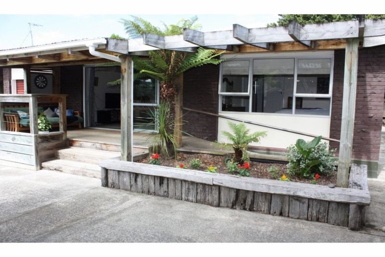 Photo of property in 2/23 Ford Avenue, Te Kamo, Whangarei, 0112