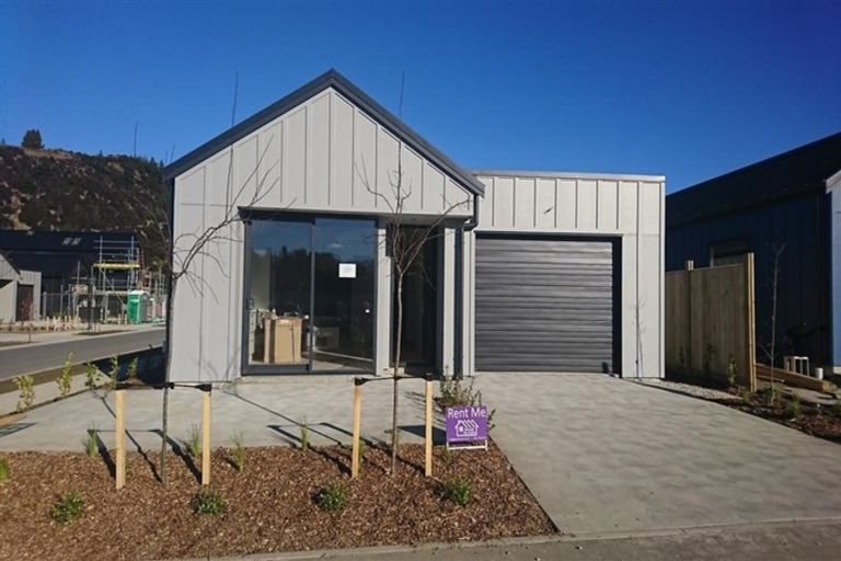 Photo of property in 31 Glen Dene Crescent, Wanaka, 9305