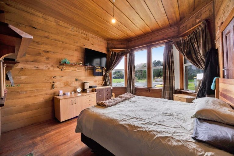 Photo of property in 62-64 Patu-kukupa Street, Manaia, 4612