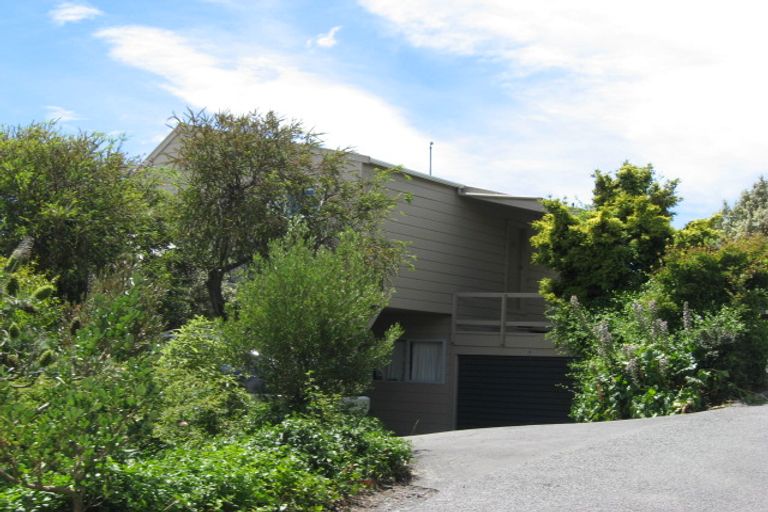 Photo of property in 18 Balmoral Lane, Redcliffs, Christchurch, 8081