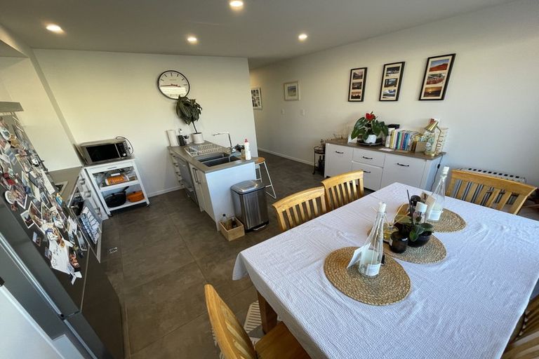 Photo of property in 77b Herald Street, Berhampore, Wellington, 6023