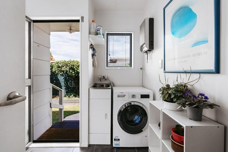 Photo of property in 8 Kaimai Place, Hairini, Tauranga, 3112