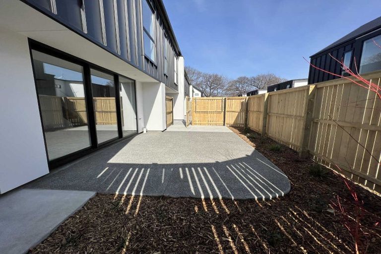 Photo of property in 2/143 Cranford Street, St Albans, Christchurch, 8014