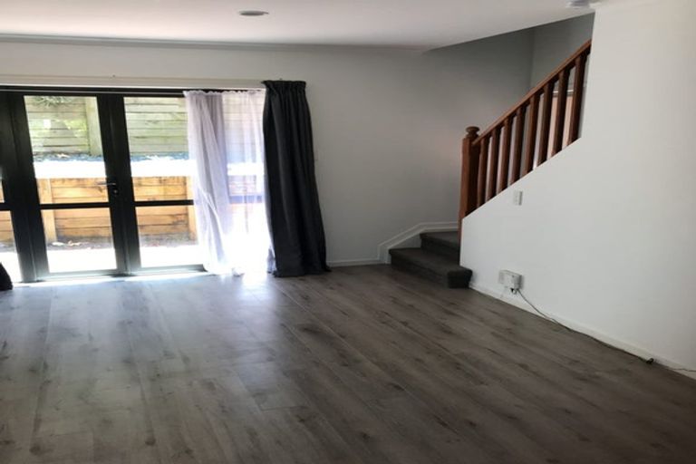 Photo of property in 11/2 Arawa Street, New Lynn, Auckland, 0600