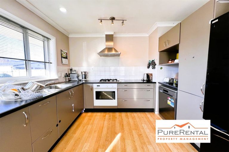 Photo of property in 57 Fraser Crescent, Elderslea, Upper Hutt, 5018